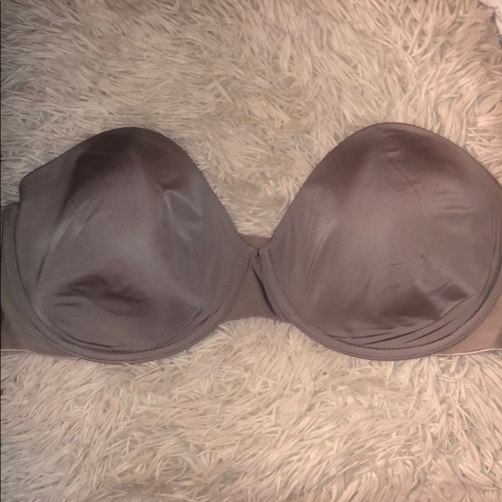 Victoria Secret Strapless Bra